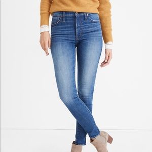 Madewell 9" Mid-Rise Skinny Jeans in Pendale Wash